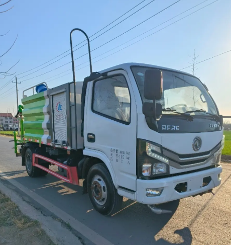 洒水车雾炮洒水车